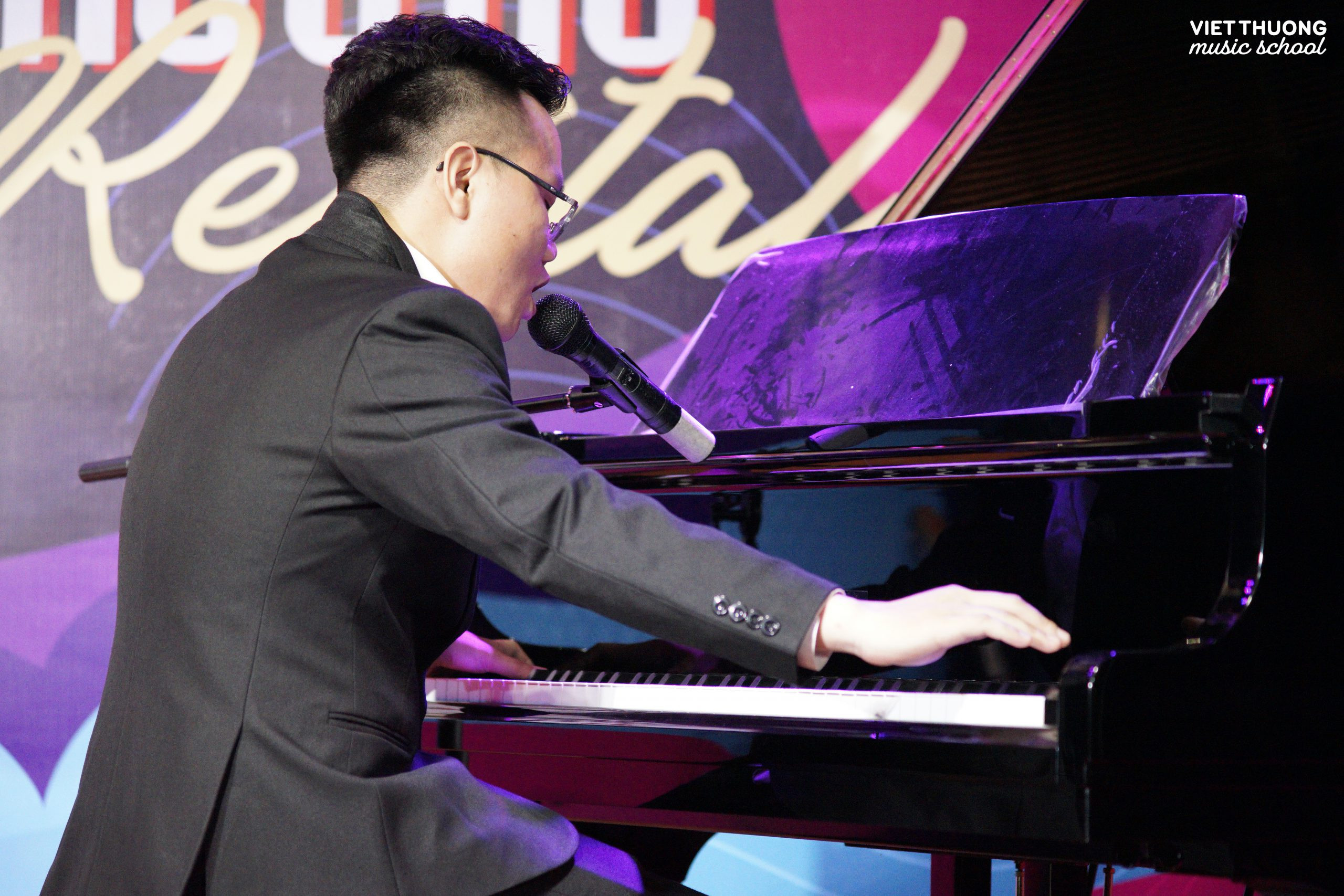 Học viên biểu diễn tự tin tại Vocals Recital 2020